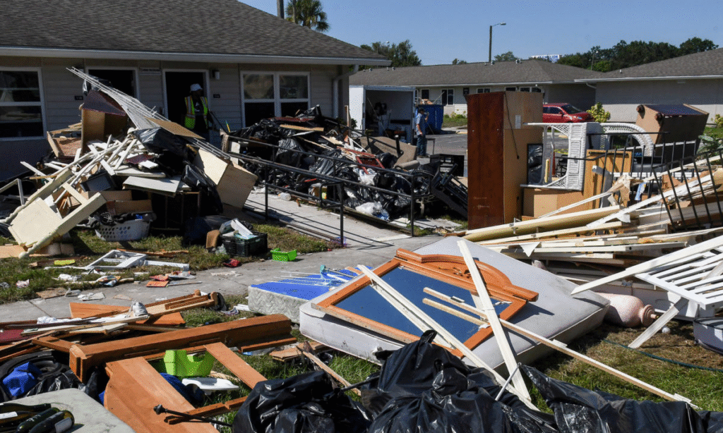 Visual effect of Florida Hurricanes on homes